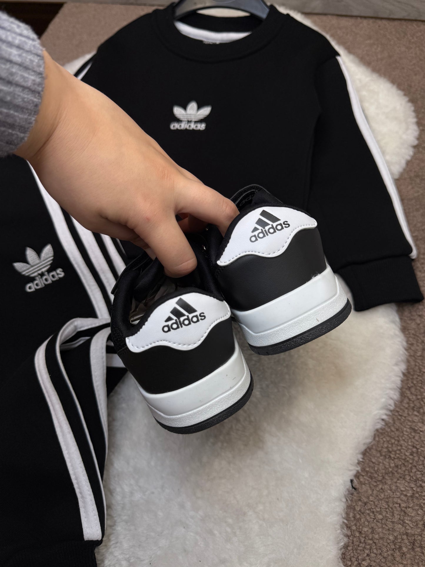 Adidas Chaussures à scratch tensaur - noir