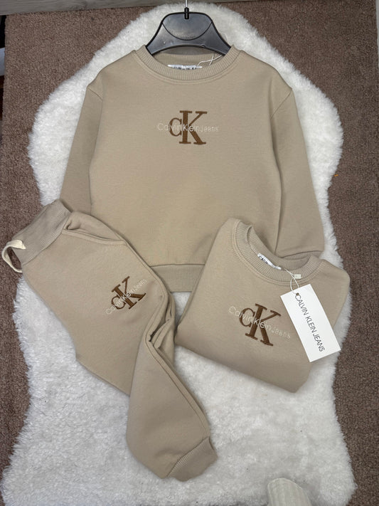 Calvin klein ensemble