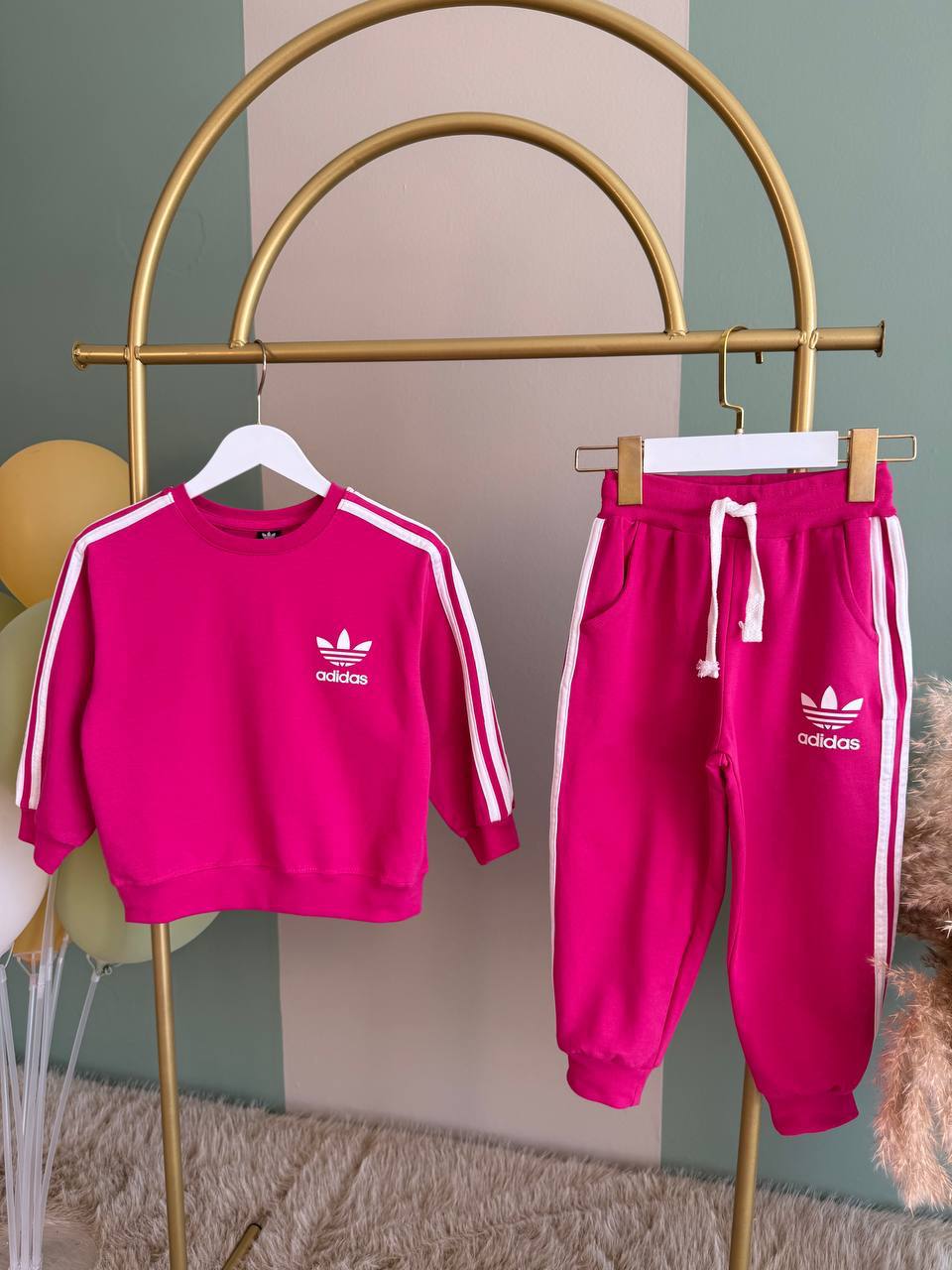 Survêtement adidas rose