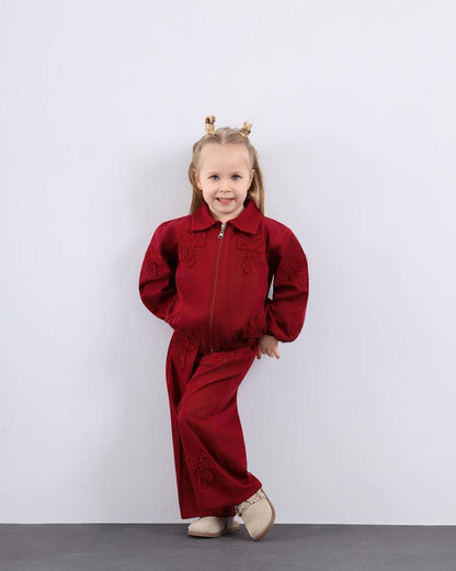 Combinaison fille élégante rouge à motifs brodés