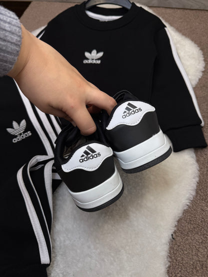 Adidas Chaussures à scratch tensaur - noir