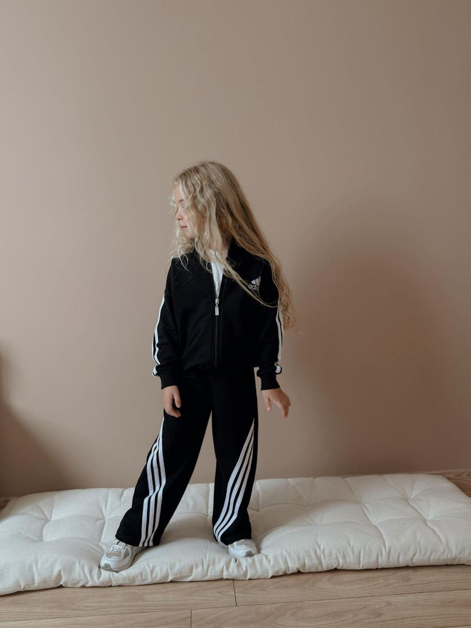 Survêtement, Adidas noir