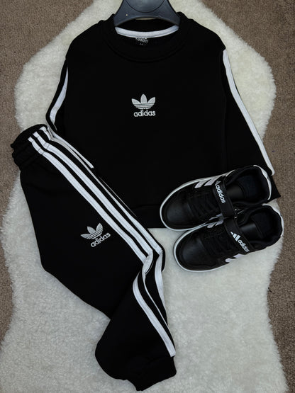Survêtement, Adidas noir
