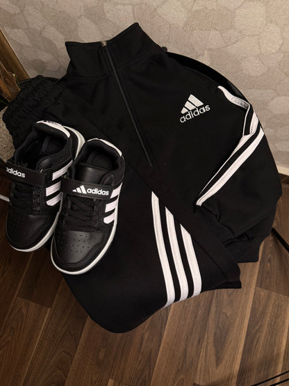 Survêtement, Adidas noir